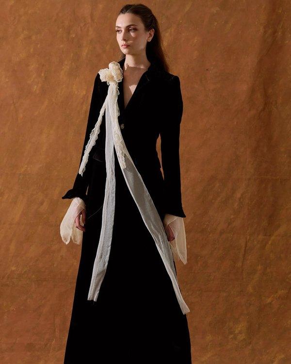 Tba_Classic_Coat_Black_web_600px